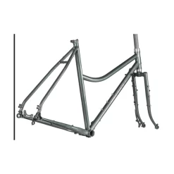 Velo Orange - Polyvalent Low Kicker Frameset - Sage Metallic -Bicycle Components Store velo orange polyvalent low kicker rahmenset sage metallic3